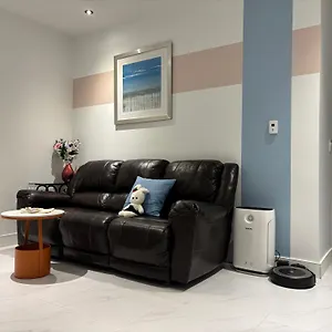 https://beautiful-1-bedroom-home-with-parking-on-premise.vancouver-hotels-bc.net