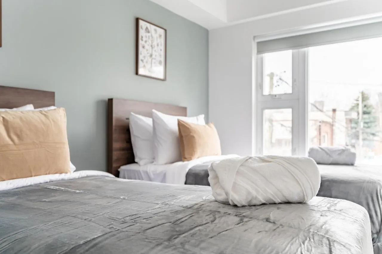 Kensington Place Property Toronto 0*,  Kanada
